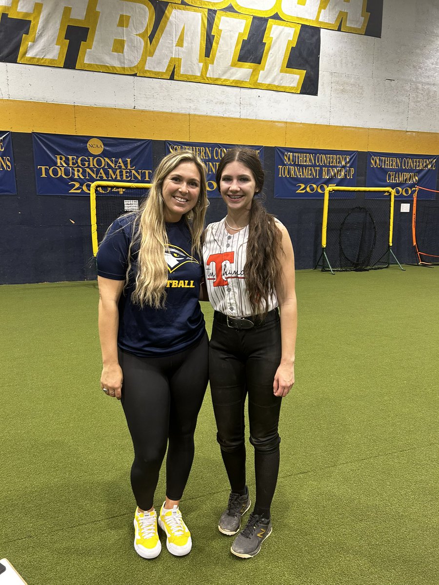 🥎🧡🤍💜 committed tweet media