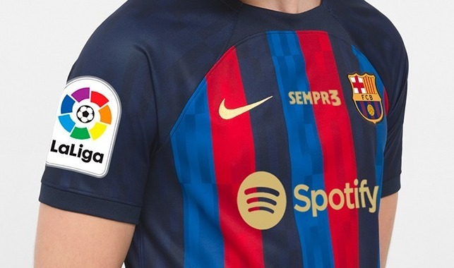 carrusel's tweet photo. 👋💙❤️ ¡Hoy nos despedimos de Geri @3GerardPique el capitán en @Carrusel! 

⚽️👀 Si marca el 3️⃣ del @FCBarcelona en el #BarçaAlmería… 

🎁👕 ¡SORTEAMOS SU CAMISETA ESPECIAL ENTRE TODOS LOS QUE RETUITEEN ESTE TWEET! https://t.co/5GjWSS2Gav