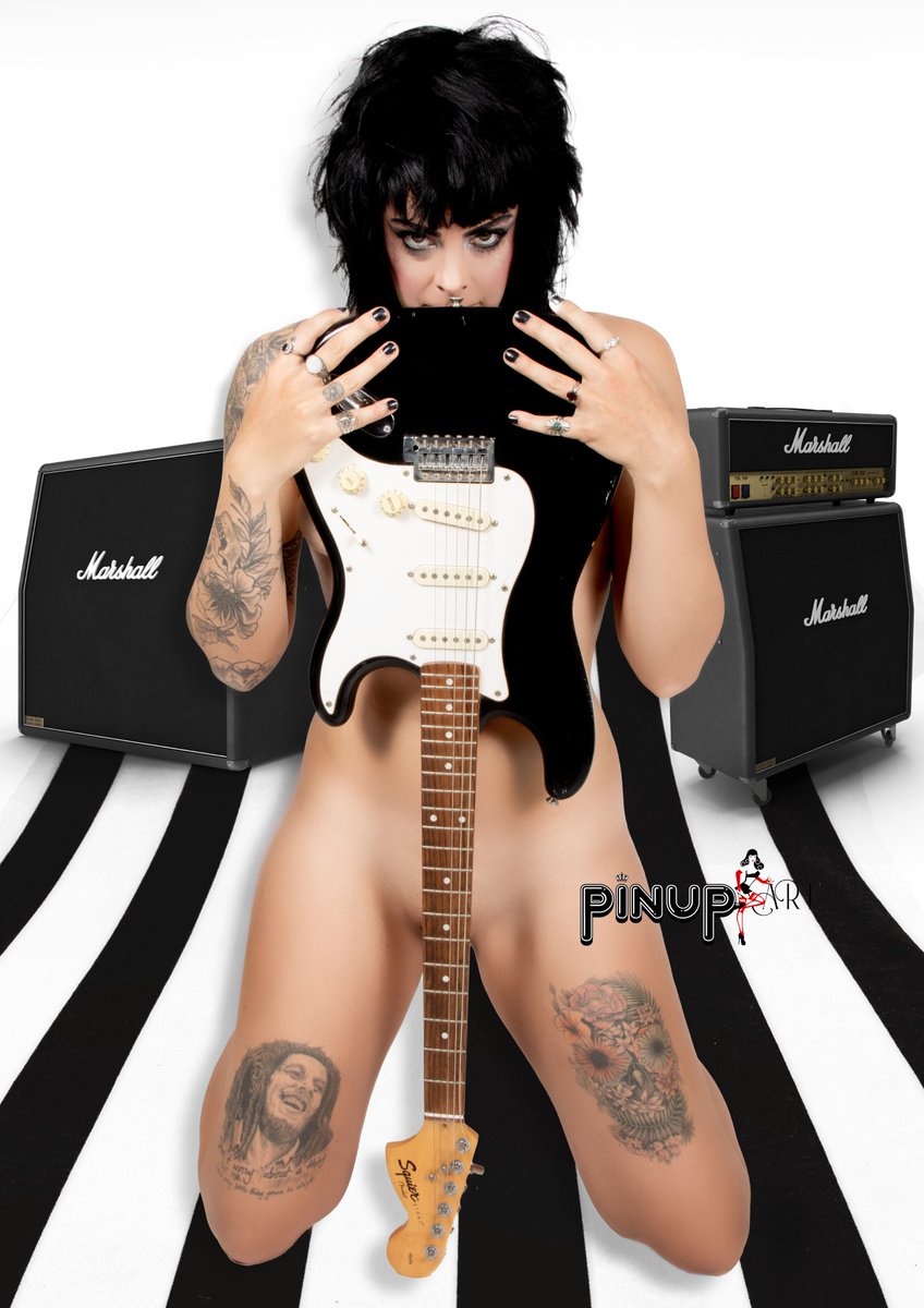habit_jessica's tweet photo. Who doesn't love a little Joan Jett to strum along too, for all my juicy content https://t.co/KkxQrEREbA
#onlyfanspinup #pinupmodel #hotpinup #hotmodel #britishfetishmodel #fetishmodel #fetish #dominatrix #feetfetish #nylons #nylonfetish #splosh #sploshing #publishedmodel https://t.co/5ZmnnGALJL
