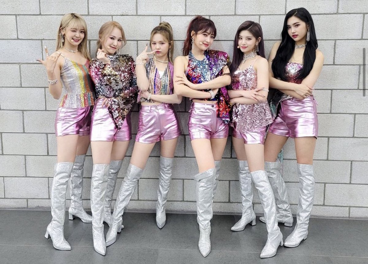 psyche_778's tweet photo. Les mandamos un besote a todas y cada una porque ya saben que somos sus más grandes admiradoras, ojito con no darnos un besukito de agradecimiento porque haremos el berrinche de nuestras vidas 👺 let’s create ˚୨୧₊♱ #𝑙o𝚟e𖥧𖤣𝑚emō𝚛ies 2gether. ૮₍ ´ ꒳ `₎ა https://t.co/jArn60sfvG