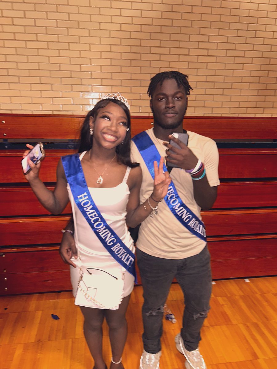 215mooo's tweet photo. Hoco’ 22  #homecomingprince🤴🏾 https://t.co/JoiFesHVdr