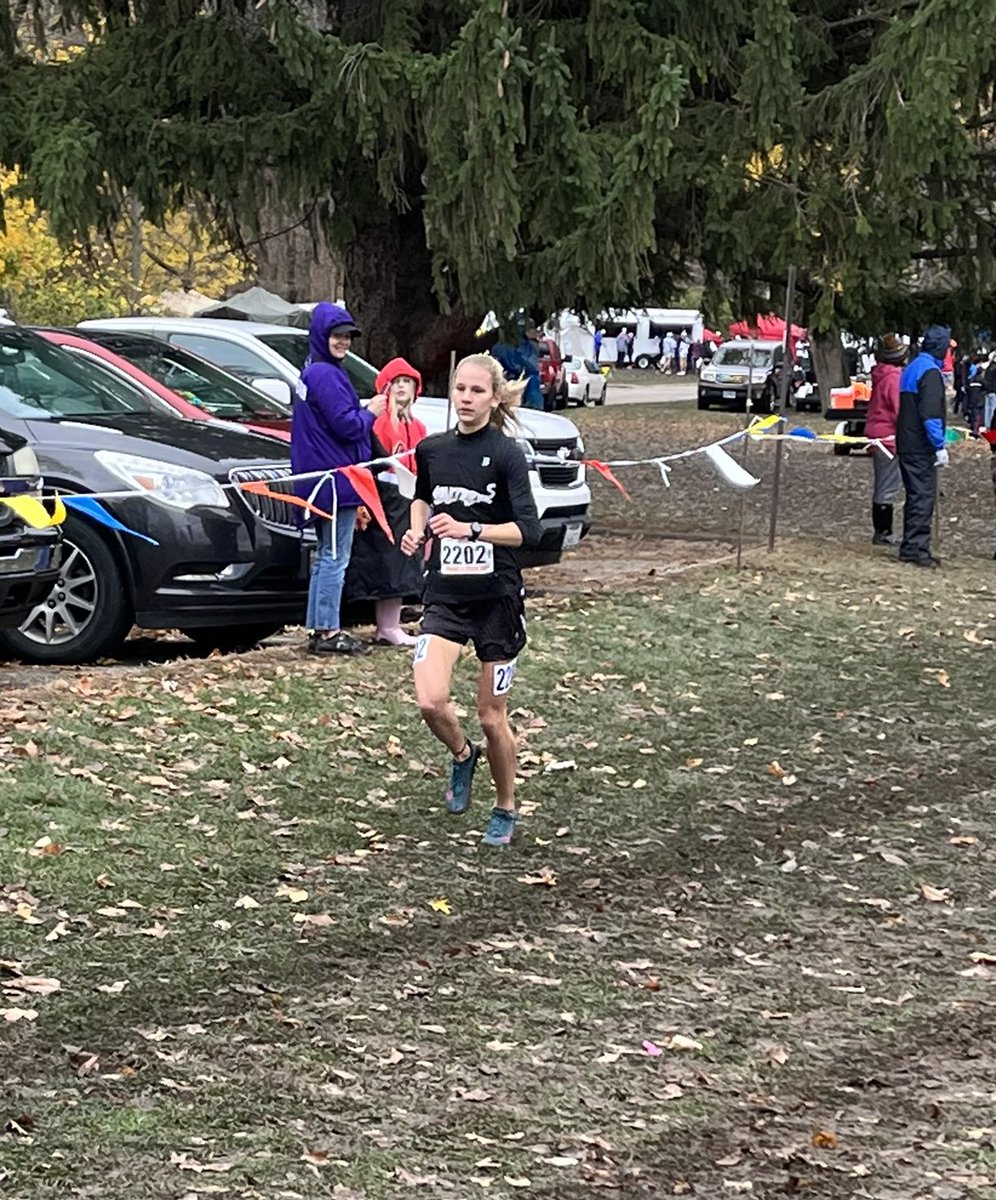 GBNtrack's tweet photo. Illinois 3A XC STATE CHAMPION!! Grace Schager for the win! 💪🏼⁦@ILXCTF⁩ ⁦@MileSplitIL⁩ ⁦@GBNPanthers⁩ ⁦@mbowsergbn⁩ https://t.co/g90arsLIZD