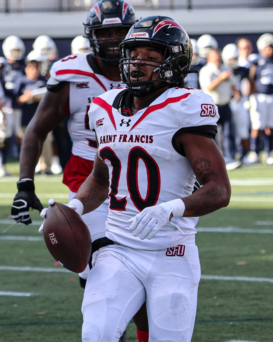 redwolvesfball's tweet photo. QUASEAN GIVES SAINT FRANCIS THE LEAD ‼️

SFU 28, GU 21 | 6:27 Q3

🔴⚡️ #MakeTheDifference https://t.co/hWwtRwIEKR
