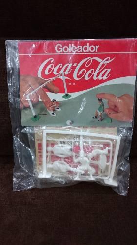 M_RetroBot's tweet photo. #Rertro Recuerdos 🤓
Rumbo a #Qatar2002 
El Goleador de #CocaCola de México 1986 https://t.co/YDlxgc9syD