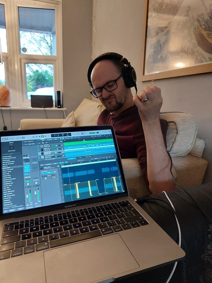 We have not posted in a while. Sorry about that. We still exist, we promise.
Were currently preparing a video that should be out in the next week.
David is getting really into it...
#NewMusic #DHF #NP #DemoTrack