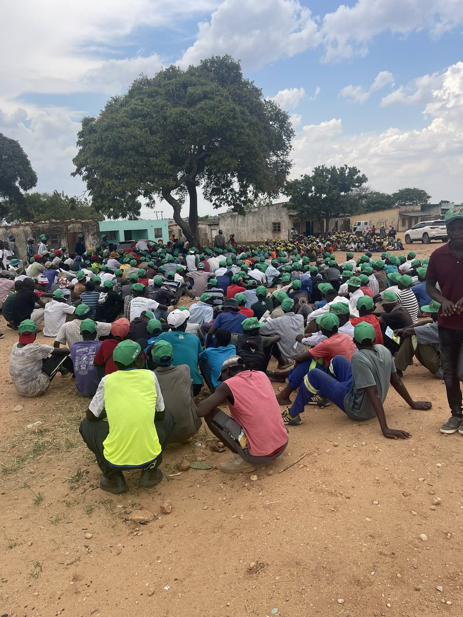 CCC is like a man standing in a bucket trying to lift himself… thank you Hurungwe North for loving HE Mnangagwa