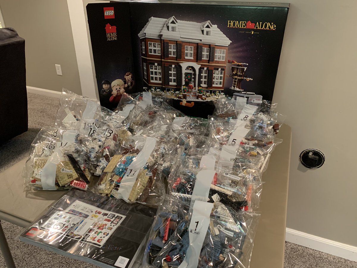 This is my house. I have to defend it… #lego