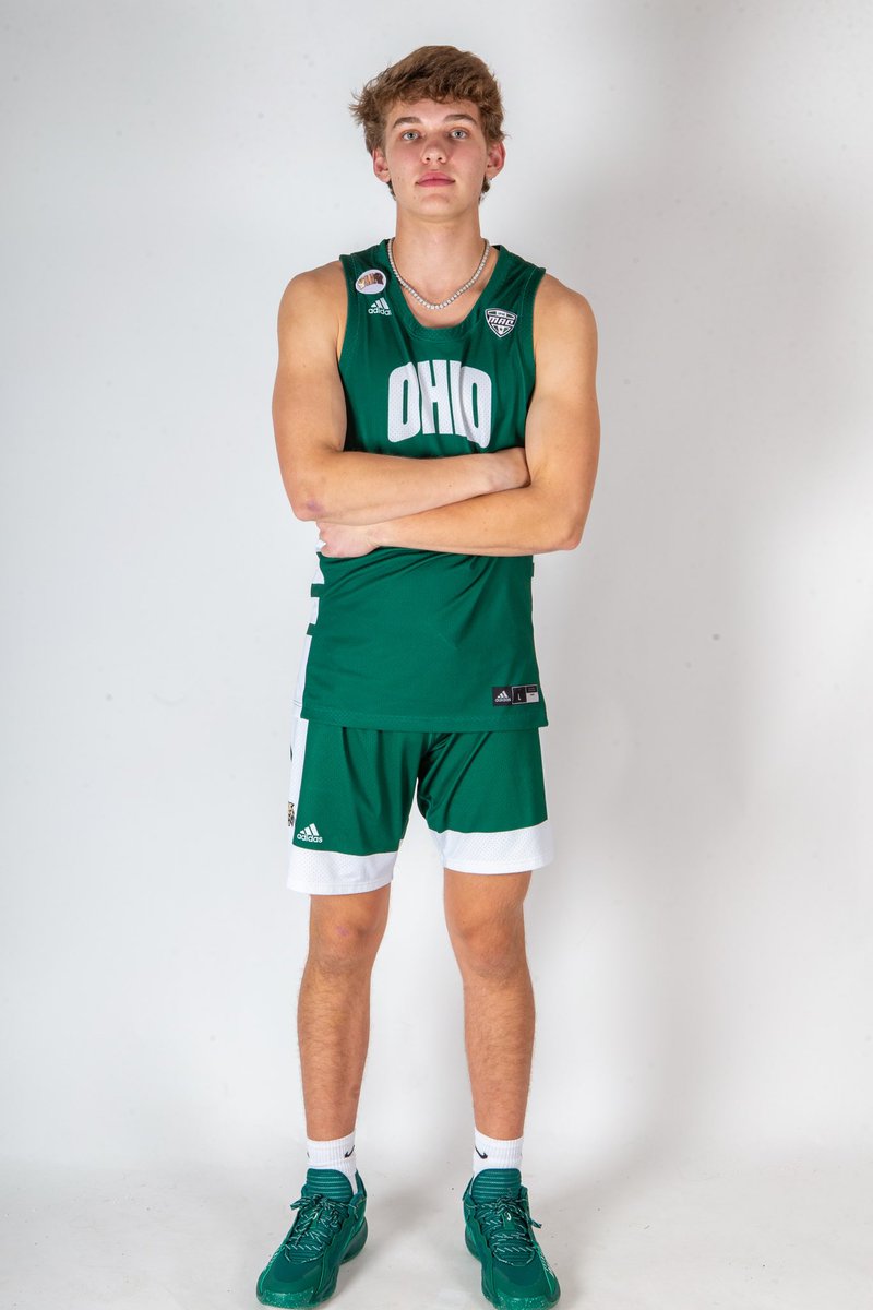 I will be signing my National Letter of Intent this Wednesday, November 9th, at George Washington High School at 12 o’clock in the Upper Gym. All are welcome! 💚