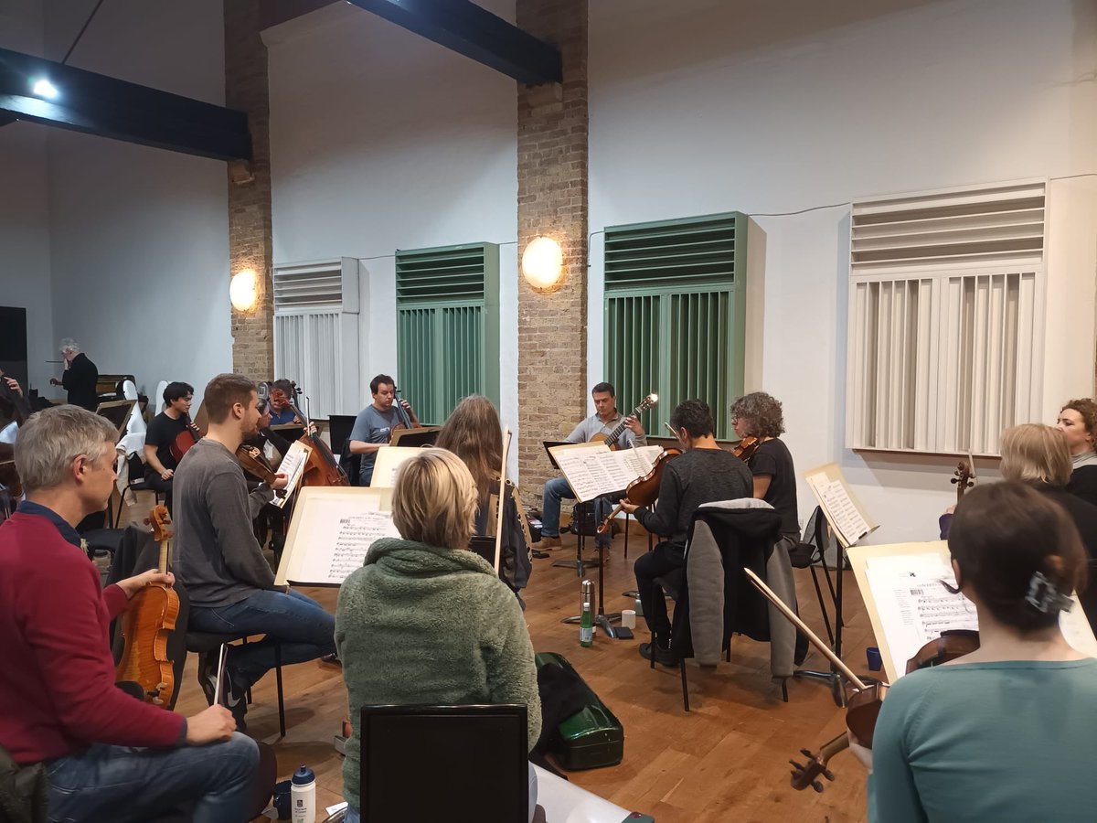 Craig Ogden (@craig_ogden) on Twitter photo Rehearsing with the <a href="/ECOrchestra/">English Chamber Orch</a> for tomorrow’s performance of Bill Lovelady’s new concerto and Vivaldi in D. Rehearsing with the <a href="/ECOrchestra/">English Chamber Orch</a> for tomorrow’s performance of Bill Lovelady’s new concerto and Vivaldi in D.