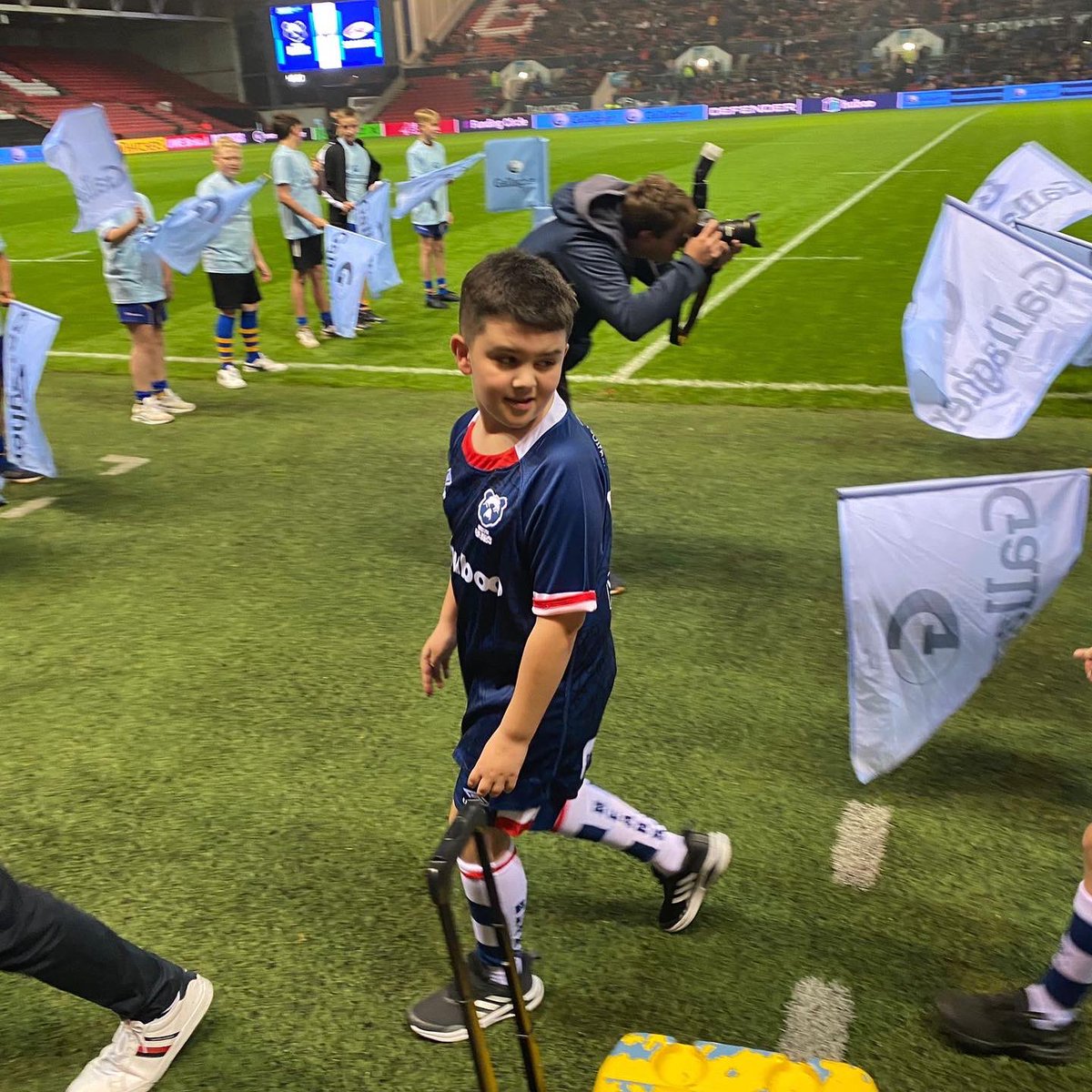 GallagherUK's tweet photo. Today, Bristol Bears faced off against Saracens Group at another electric Gallagher Game Day at Ashton Gate! 🔥🏉
#YourTrustedInsuranceBroker #GallagherPrem #RugbysLocalBroker #premrugby #rugbyunion #rugbygram #playerofthematch https://t.co/b5FaSCIINr