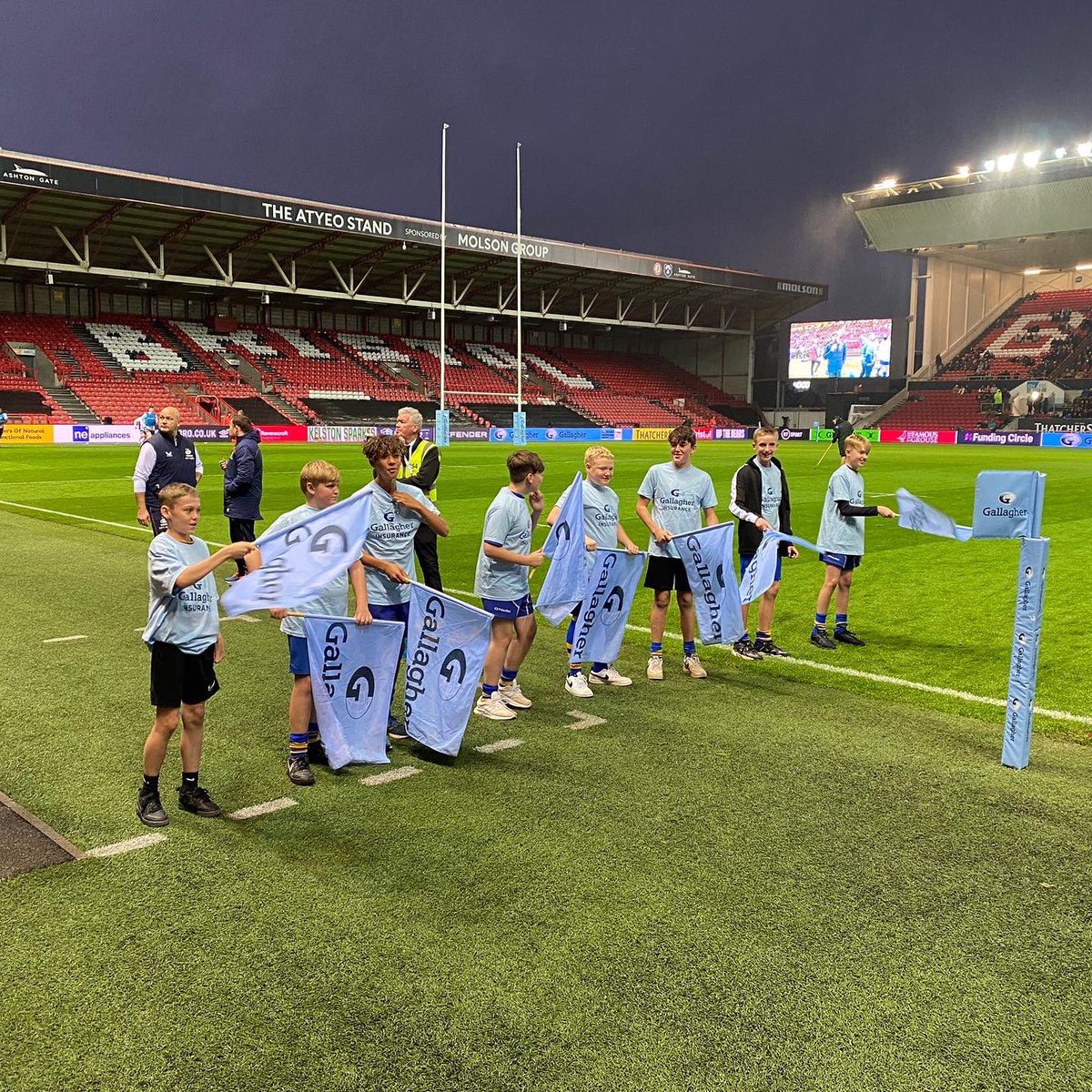 GallagherUK's tweet photo. Today, Bristol Bears faced off against Saracens Group at another electric Gallagher Game Day at Ashton Gate! 🔥🏉
#YourTrustedInsuranceBroker #GallagherPrem #RugbysLocalBroker #premrugby #rugbyunion #rugbygram #playerofthematch https://t.co/b5FaSCIINr