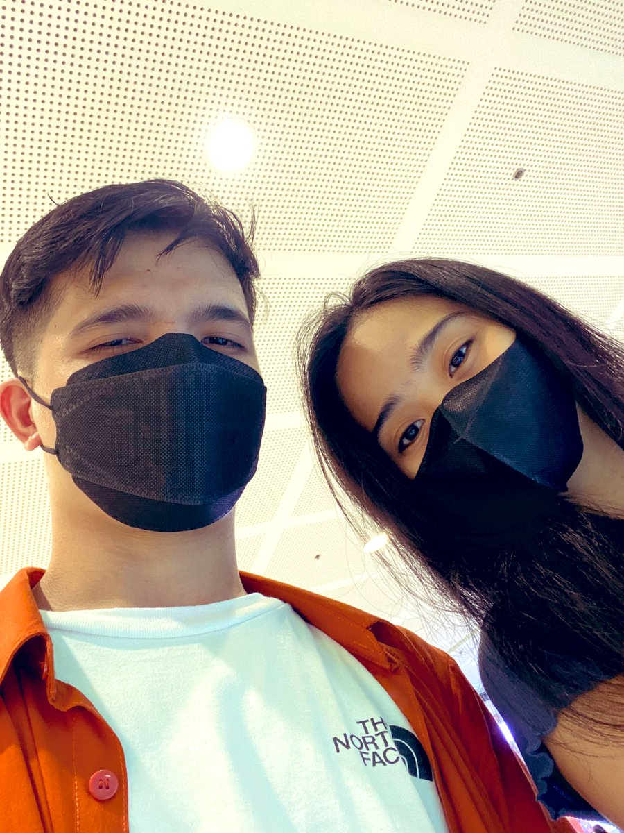rnnllpz's tweet photo. Sometimes home is a person 🥰😍 https://t.co/2p45SI02Tj