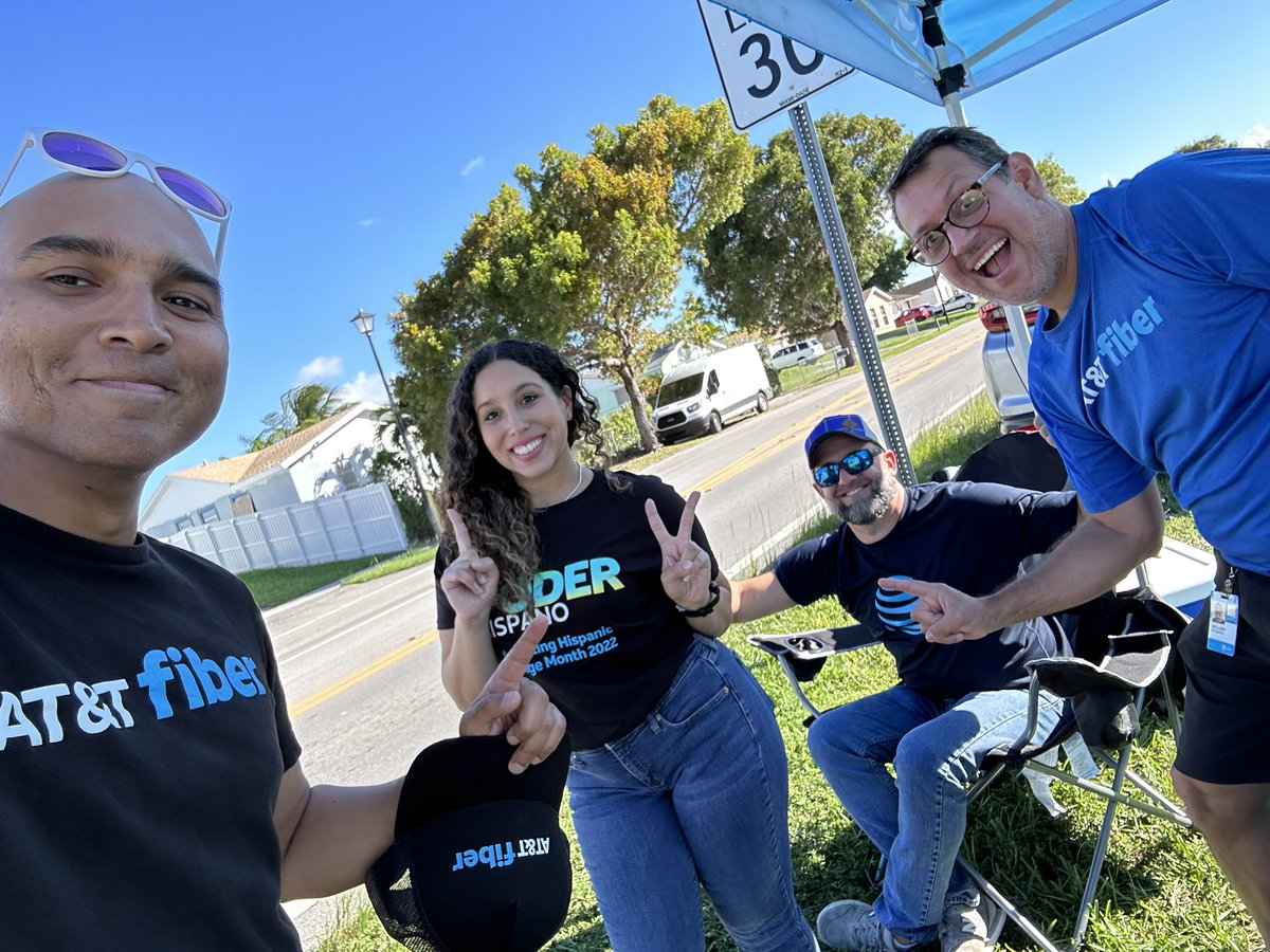 jrivasfla's tweet image. ⚡️Fiber Flex Friday⚡️ is always my favorite day! Great execution by our team spreading the word about our amazing service 🌐 and closing some sales along the way. 💪🏽🥳🌐@FloridacityKat @Lissette_rod1 @DilmaAZambrano @att @One_FLA #fiberflex #FIBRA @eniggemann @RocabadoWilliam