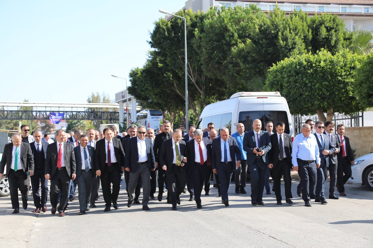 TurkesGuney's tweet photo. Türk Büro - Sen olarak, 70 bini aşan üyemiz ile yetkili Sendika olmaya #Geliyoruz https://t.co/ifZOexqwIg