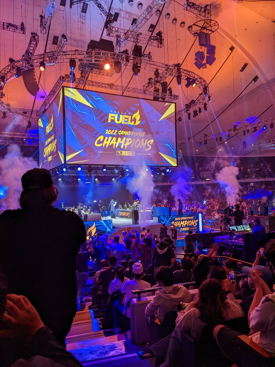 So unbelievably grateful for the opportunity to have attended the grand finals. Thank you <a href="/TorontoDefiant/">Toronto Defiant</a> for making this possible. Is an experience I will never forget