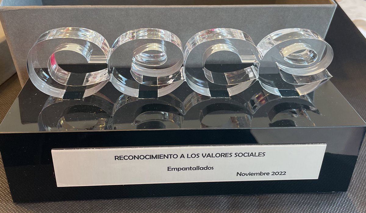 Gracias <a href="/CECEducacion/">CECE</a>, por concedernos vuestro ‘Reconocimiento CECE a los Valores Sociales’. Es para nosotros un nuevo impulso para seguir trabajando para ayudar a madres y padres a educar en un mundo lleno de pantallas
#49CongresoCECE