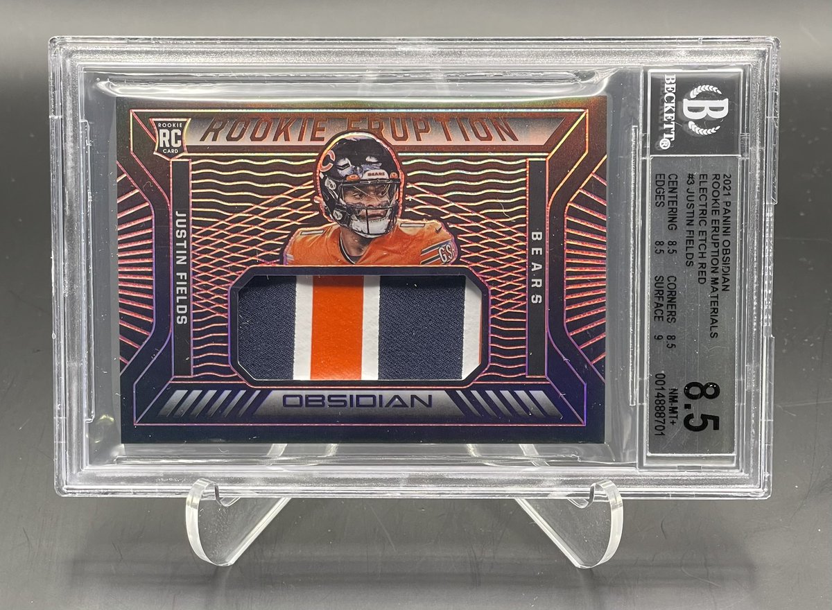 kbsports_c's tweet photo. 2021 Panini Obsidian Justin Fields RC LE 9/10 Rookie Eruption Material! 1 day left on auction! RTs appreciated! https://t.co/HpKhuIXY1n @PlusCards @BlazedRTs @sports_sell @ILOVECOLLECTIN1 @TheHobby247 @ISOtradingcards #CUTL #TradingCards #tradingcard #sportscards #thehobby https://t.co/XEpLY78lm1