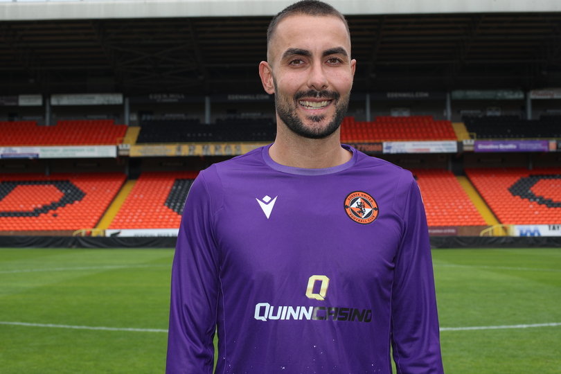 ShiteSpfl's tweet image. Mark Birighitti - Dundee United 

Somehow an Australian international goalkeeper but Jesus christ hes murder. Couldn't catch a cold and part of the reason Dundee United are at the foot of the table

Shite!