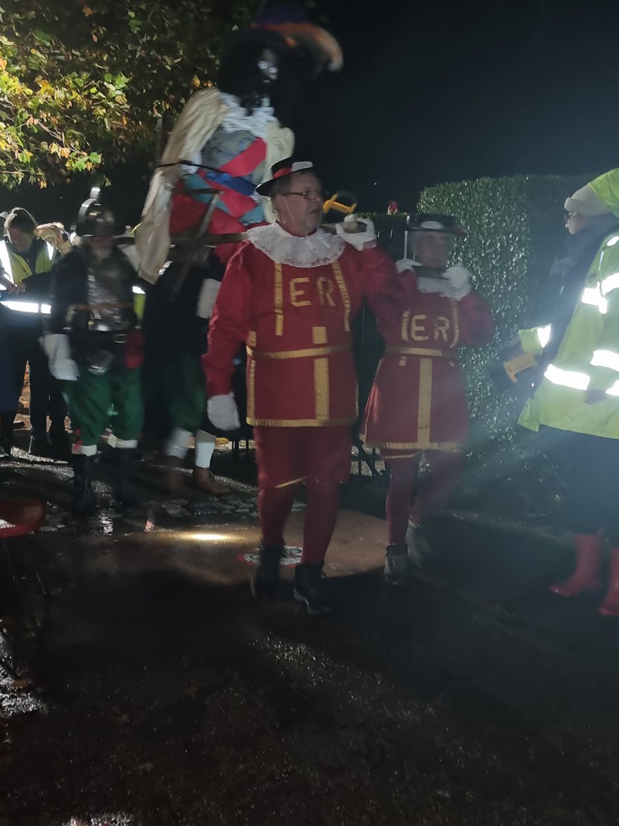 Guy fawkes being marched to the bonfire