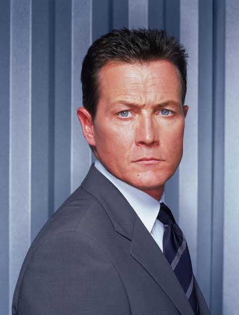 Happy birthday Robert Patrick. My favorite film with Patrick so far is Cop Land. 