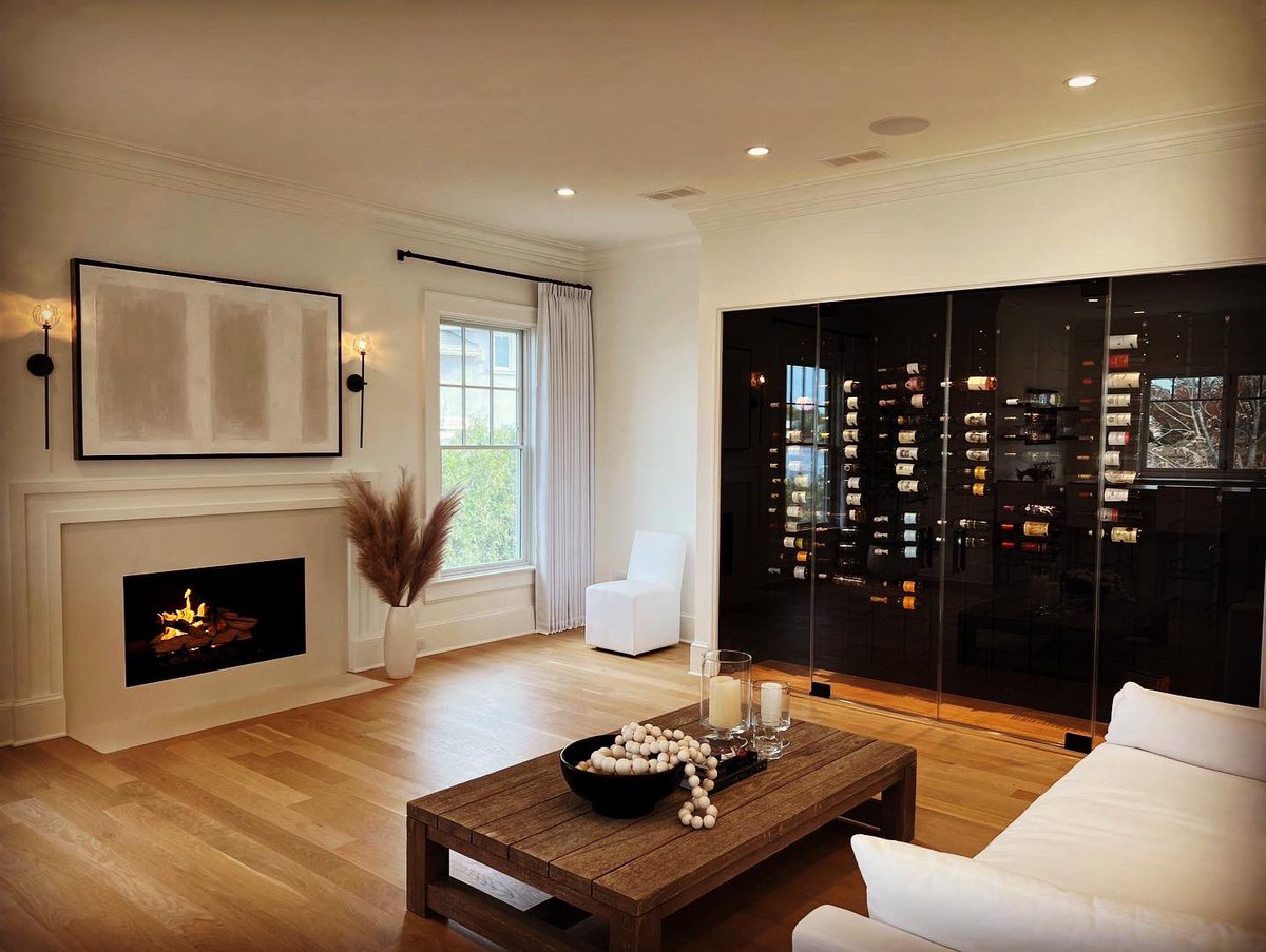 OnTheSetGlobal's tweet photo. AVAILABLE FOR FILMING (NJ): stunning waterfront with exclusive privacy, multiple shooting opportunities and ample interior and exterior space. floor to ceiling all glass wine closet &amp; A 3000sq ft patio with infinity edge overlooking the river. #locationscouts @NJMotionPicture https://t.co/9N2QQHquG8