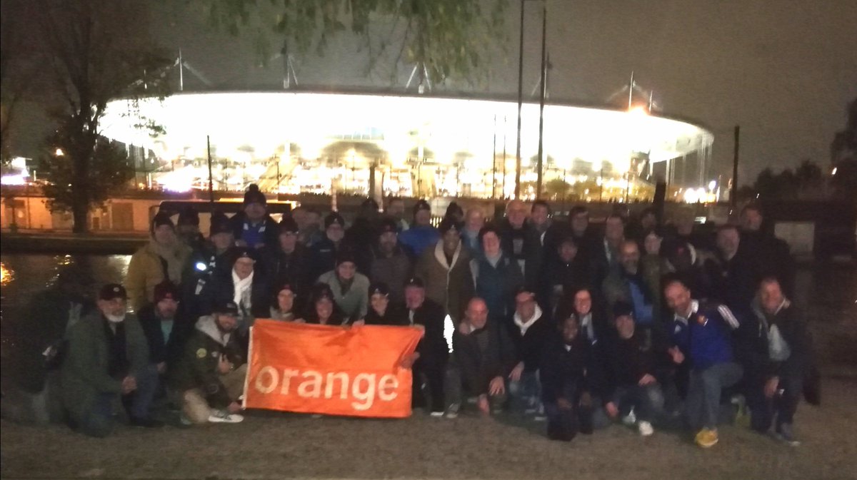 100 salariés <a href="/Orange_France/">Orange France</a> gagnants quiz  intranet prêts à soutenir le XV de France vs les australiens ce soir au Stade de France <a href="/OrangeIDF/">Orange Île-de-France</a> <a href="/TeamOrangeRugby/">Team Orange Rugby</a> <a href="/Stephtardivel/">Stéphane Tardivel</a> <a href="/Solange_Rama/">Solange Rama</a>