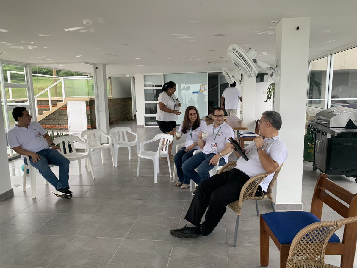 “La santidad es la capacidad de dejar ver al Cristo que está en nosotros”. P.Charly <a href="/pespiritusantob/">P.Espíritu Santo Baq</a> <a href="/padrecharly/">P. Charly CJM</a> <a href="/ArquidiocesisBq/">ArquidiocesisBq</a>  retiro <a href="/NazarethFamili1/">NazarethFamilia ن</a>