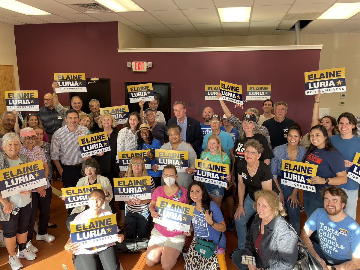 Hello Chesapeake! Coastal Virginians from all over Virginia’s 2nd district are coming out to knock doors for @ElaineLuriaVA! @MarkWarner @HelmerVA & @DPVAChair.