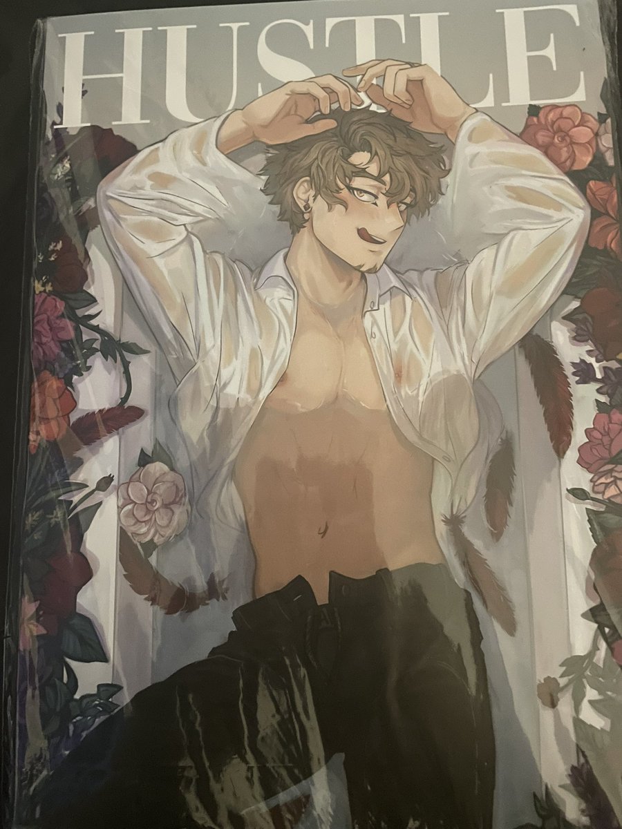 😍😍😍♥️♥️♥️♥️ <a href="/HustleHawksZine/">HUSTLE: Hawks Fashion Zine (Complete)</a> I love this so much I hate that the Mail man wasn’t so gentle though and bent it a little but that’s ok!