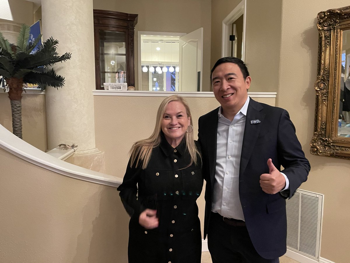 don_sun_hf's tweet photo. Last event before Election Day: Andrew Yang endorses Cindy Chavez as San Jose Mayor and Forward party fundraising. https://t.co/VrfwUgMf0g