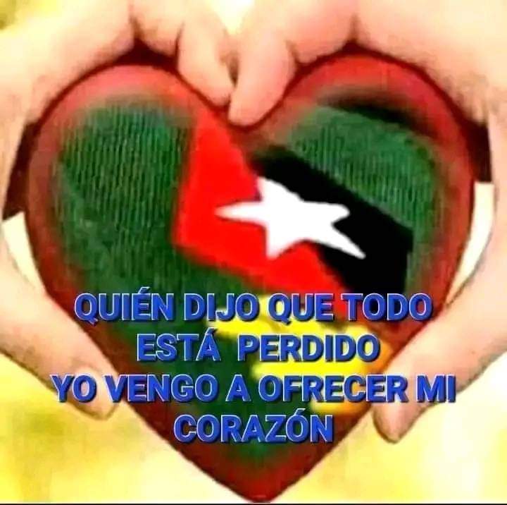 YadiraR11023202's tweet photo. Aquí no se rinde nadie, porque llevamos en las entrañas las doctrinas del maestro y la convicción de #Fdel #CubaViveEnSuHistoria #MejorSinBloqueo https://t.co/hwVdIy4JrL