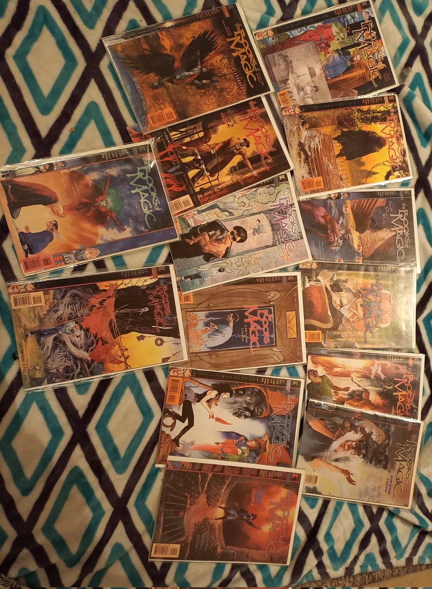 aprilferrier10's tweet photo. @neilhimself @DCComics @warnerbros I have quite a few comics of The Books of Magic. #NeilGaiman #booksofmagic https://t.co/zW9RQdlMEZ