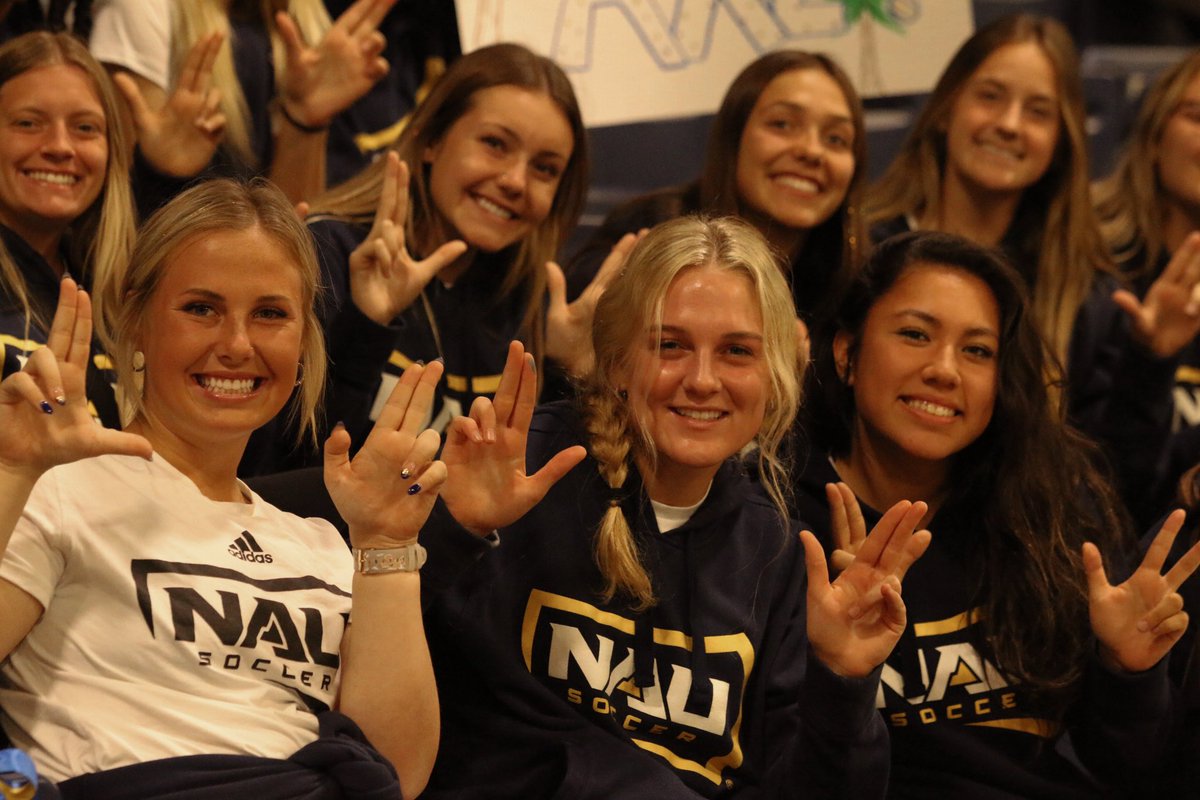 Cheering on <a href="/NAUVolleyball/">NAU Volleyball</a> 🎉

Let’s go Jacks! 🔥

#RaiseTheFlag | #GoJacks