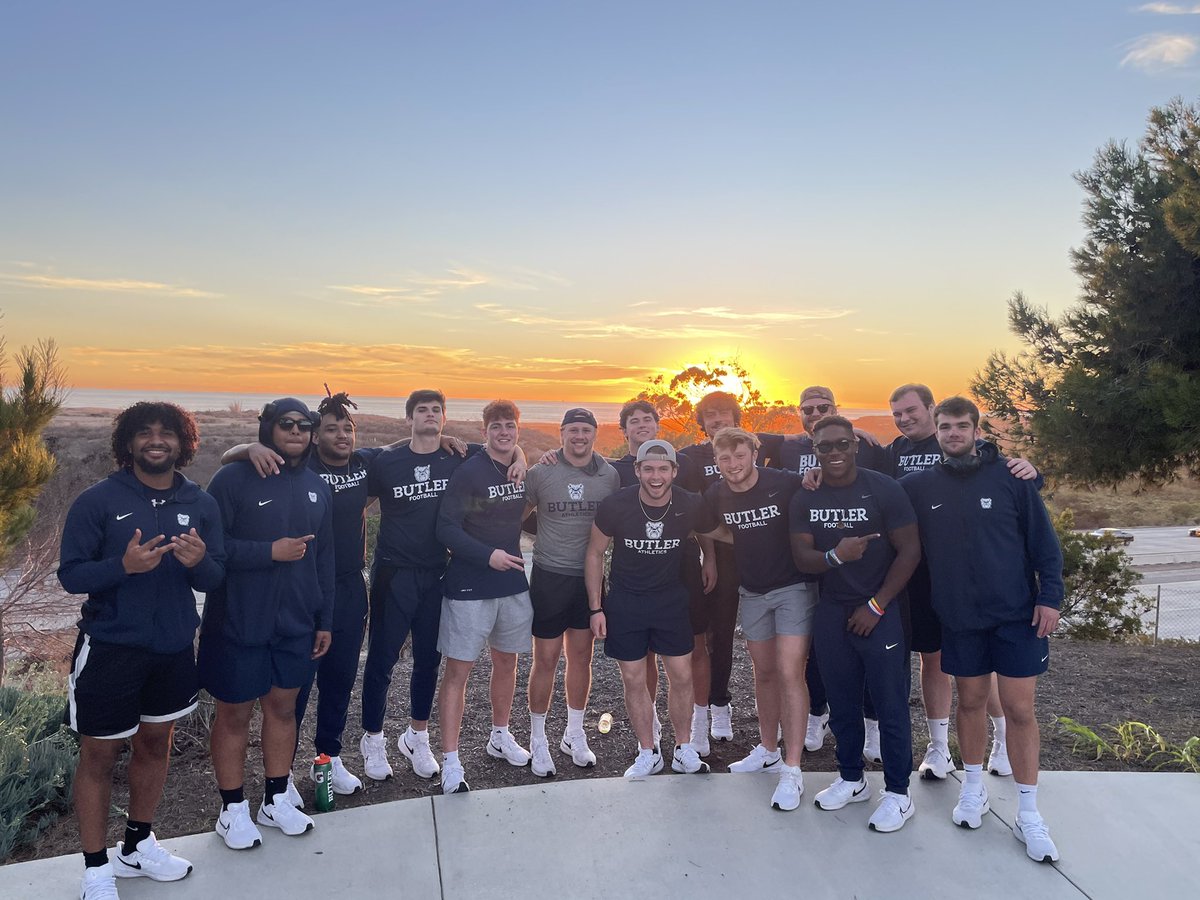 Had to stop and enjoy the sunset with @ButlerUFootball #TheButlerWay