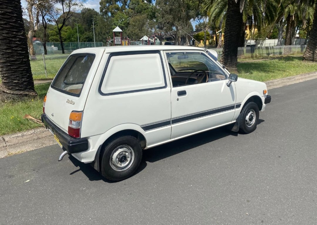 Classic_Clunker's tweet photo. Putting the 'van' in #Handivan. Well preserved #Daihatsu on Gumtree down under @itsvantime https://t.co/r0GtYy9KfZ