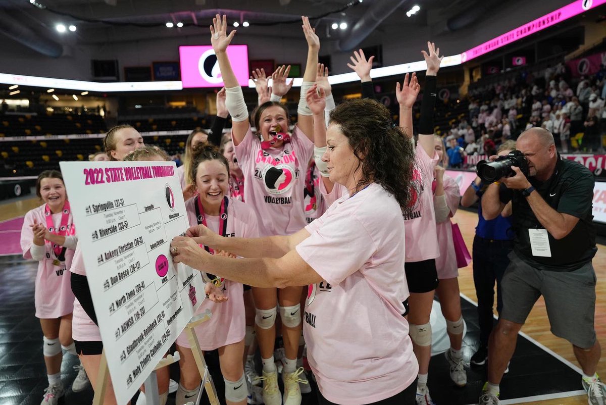 eagles volleyball tweet media