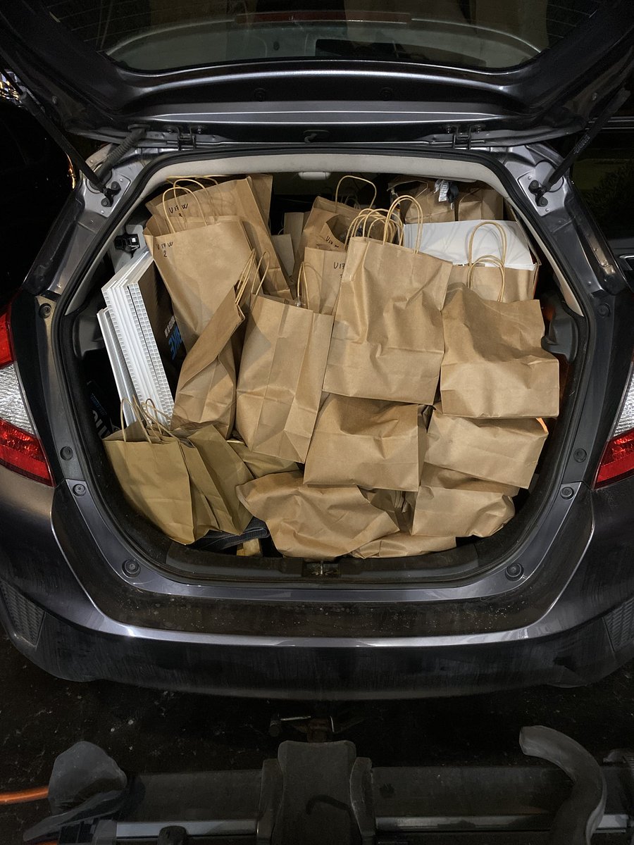 When it’s CX season, is there a better vehicle than ⁦<a href="/Honda/">Honda</a>⁩ Fit? Prizes loaded for ⁦<a href="/BarrieCycling/">Barrie Cycling Club</a>⁩ Baseball Cross. Does this look right ⁦<a href="/antmccrossan/">Anthony McCrossan</a>⁩ ⁦<a href="/ellenlikesbikes/">Ellen Noble</a>⁩ ⁦<a href="/resultsboy/">Colin Reuter</a>⁩ ⁦<a href="/ontariocycling/">Ontario Cycling</a>⁩ ???