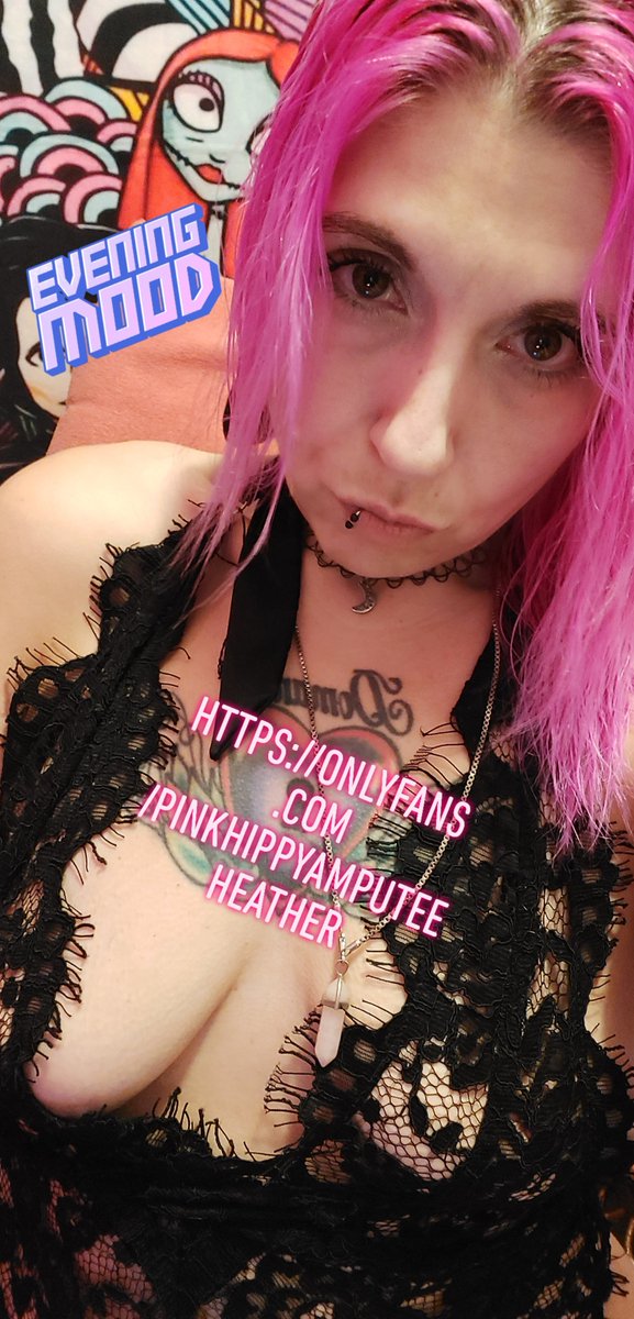 pinkamputee's tweet photo. https://t.co/jBQLWB8Etd https://t.co/Vz08eCuocr