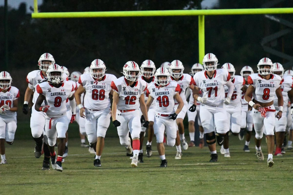 AJReyes2023's tweet photo. If I had to do it over again, I’d pick these guys 💯 Thank you @CoryHelms7251 for believing in me, @PerryOrth10 for trusting me, OJ, @marcusmcgill1 for looking out for me. To my boys, my team, thank you for the ride. 8 out ☮️ https://t.co/dAkT540928