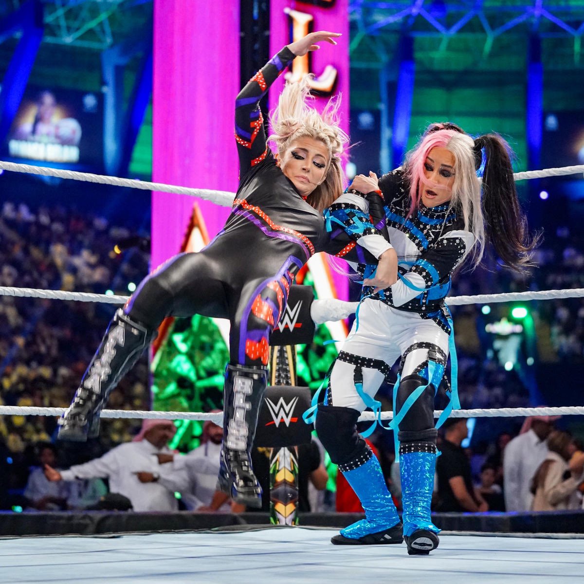 Kaylee♡ on Twitter "WWE Gallery photos WWECrownJewel 2022! Damage