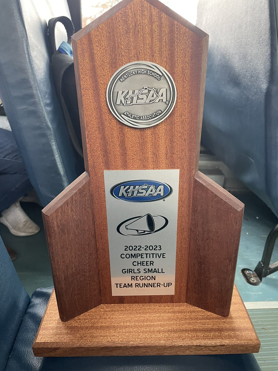 SpartansCheer1's tweet photo. KHSAA Girls Small Region Runner-Up. Moving on to State in December. 🏆🤍@SWSpartanAthl @SouthWarrenHigh https://t.co/d3wDTPyTAI