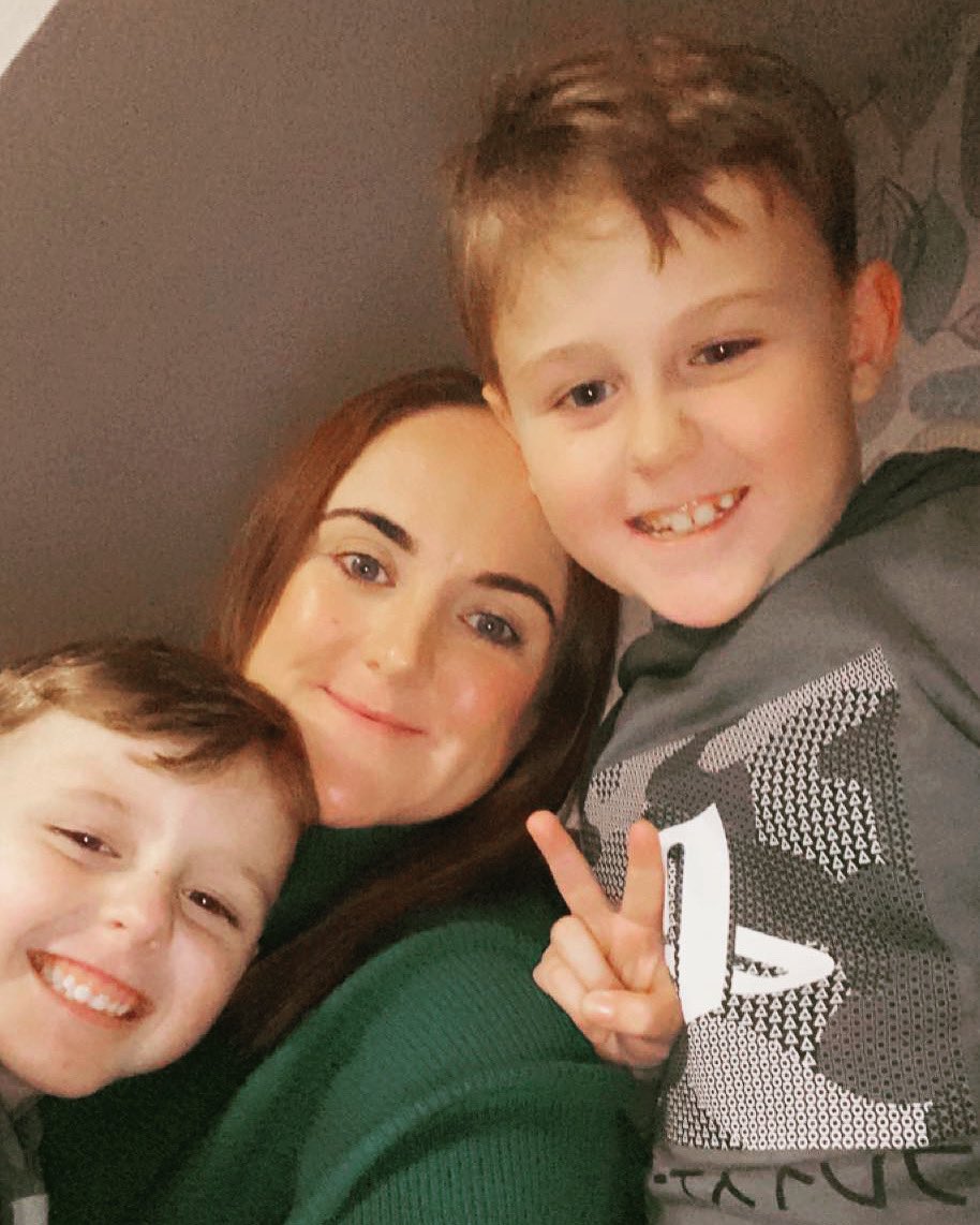 Amyannaweeks1's tweet photo. What days off are all about… half way through placement 5 and my boys have definitely missed their mummy/wife this week! 🥰@Weeksy09 https://t.co/ZMq8Mjc2Kq