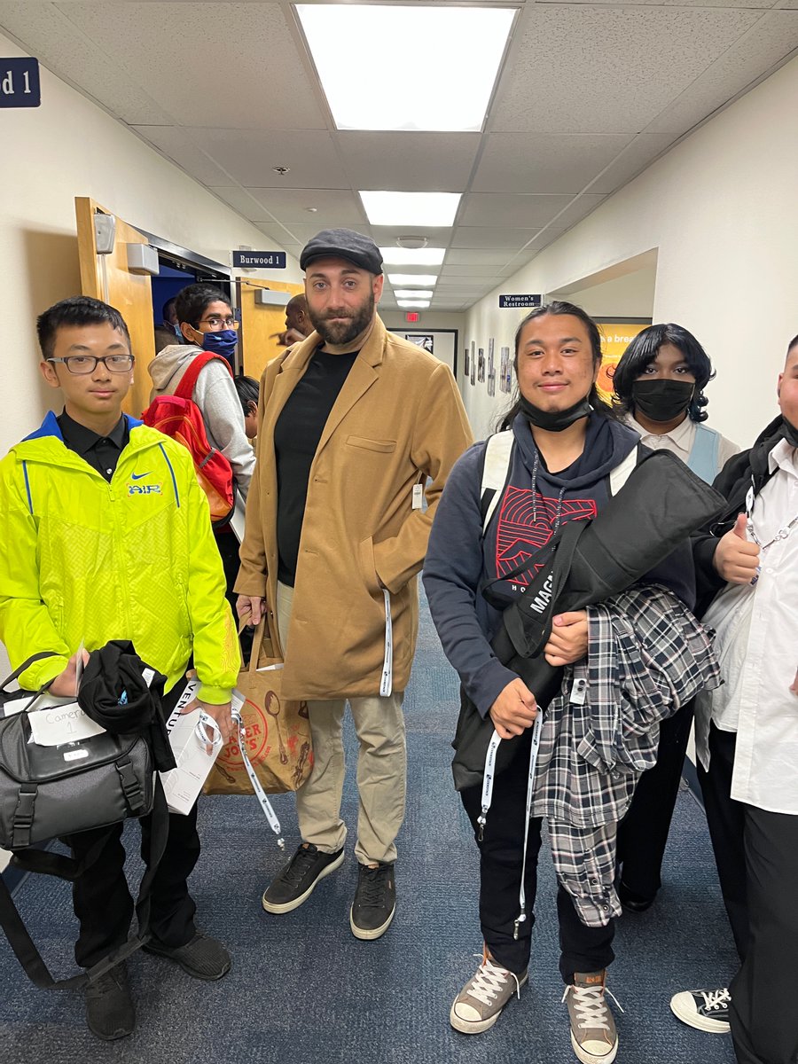 TheSJCOE's tweet photo. "I like multimedia in general, and I thought this would be a good opportunity to see other people's work," said Kyle, a Cesar Chavez High senior taking part in the multimedia competition at #h2ohackathon. The school brought 2 coding teams and 1 multimedia team to #hackthedrought. https://t.co/YmJBYcJC1K