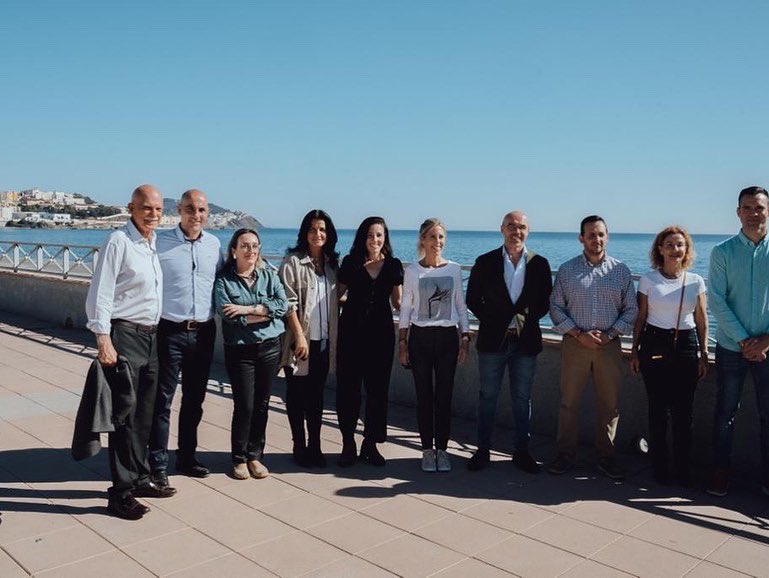 Jorgebuxade's tweet photo. Con el equipo extraordinario de @Vox_Ceuta en el Tarajal. @VerdejoCeuta @redondo_pacheco @TeresaGdVinuesa @PaCHi_CH_ESPA junto a @MeerRocio @AgustinRosety y María Ruíz! https://t.co/sSuB75gOEU