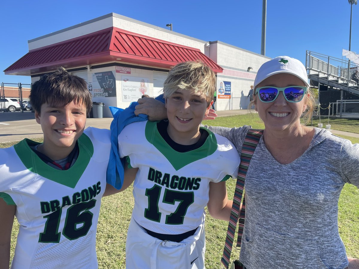 When invited to attend a student’s playoff game in my neck of the woods, of course I said yes! My ❤️is full. Dragon Green for the win! #DragonProud