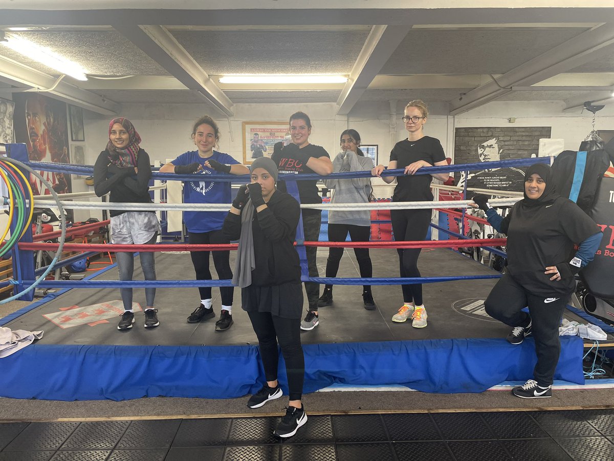 JasonLo94345609's tweet photo. Saturday morning ladies @WBCWomensBoxing in Birmingham. Who cares what the reason is and why. Boxing is an open door. https://t.co/q2flOb6bKu
