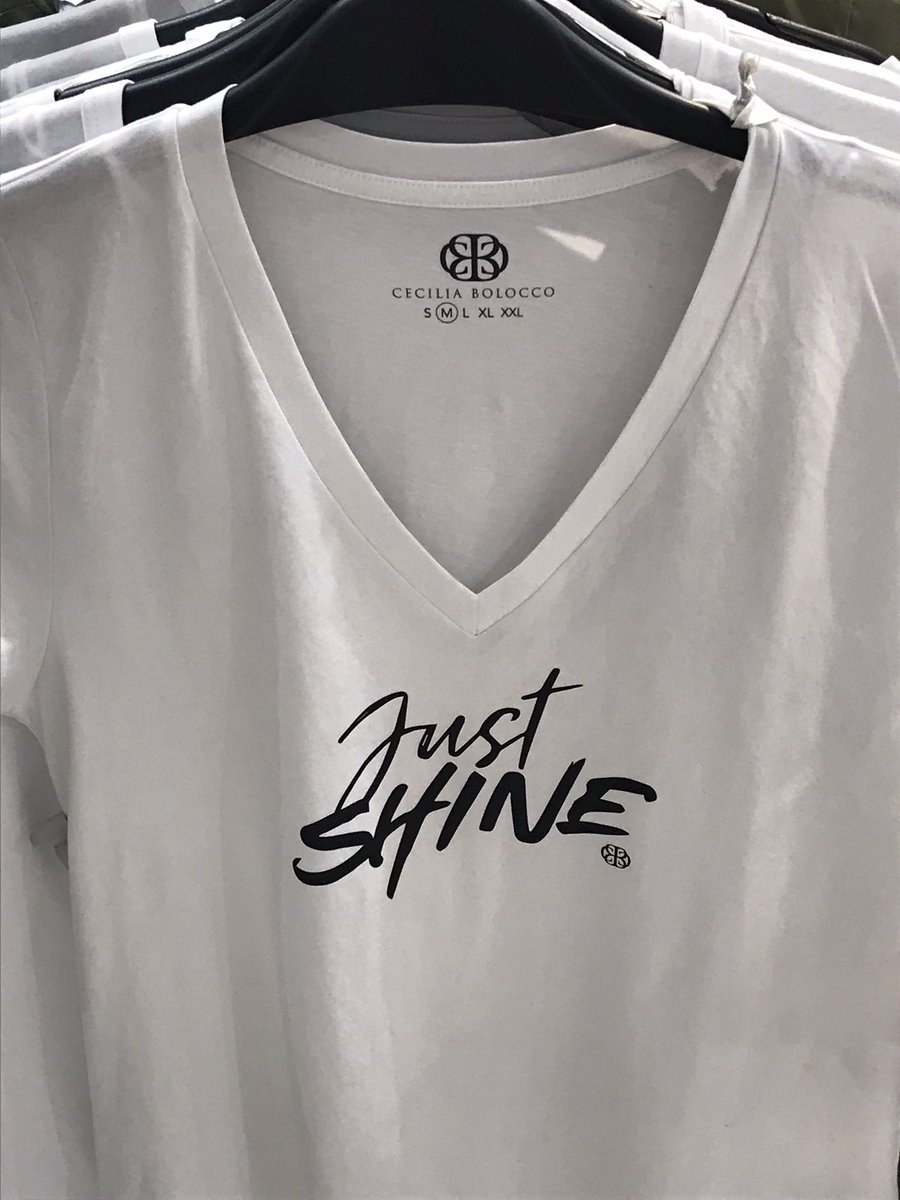 que alguien le avise a Cecilia Bolocco que se le viene demanda