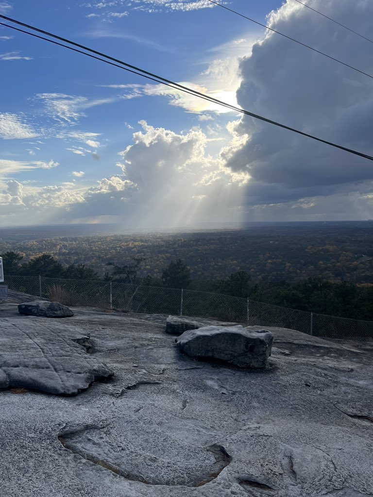 ItsJayOnly's tweet image. Had to drag my ass up here today. Look at God though