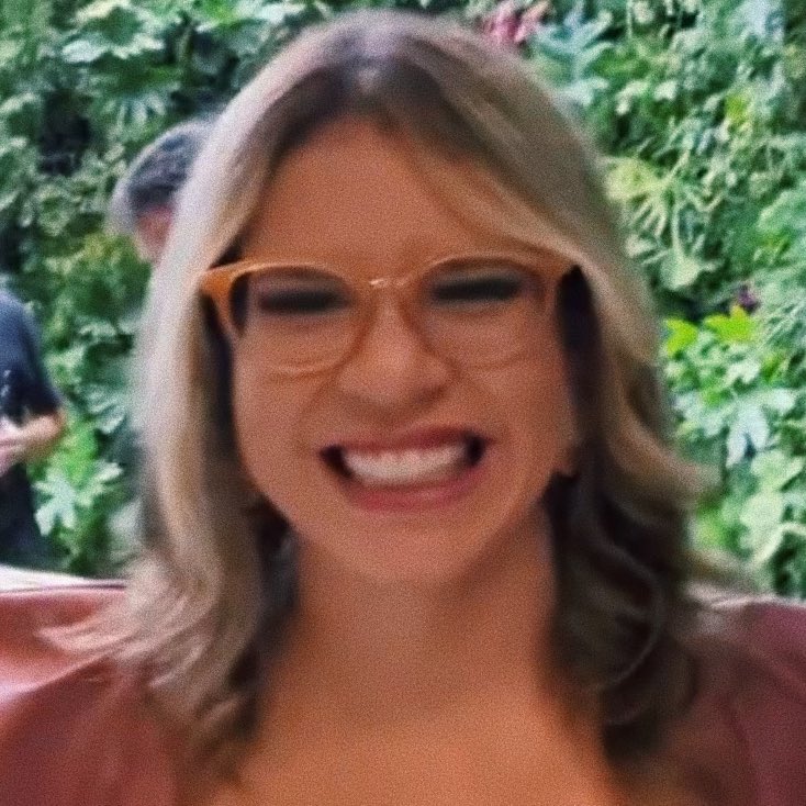 mendowca's tweet image. o sorrisão mostrando todos os dentes