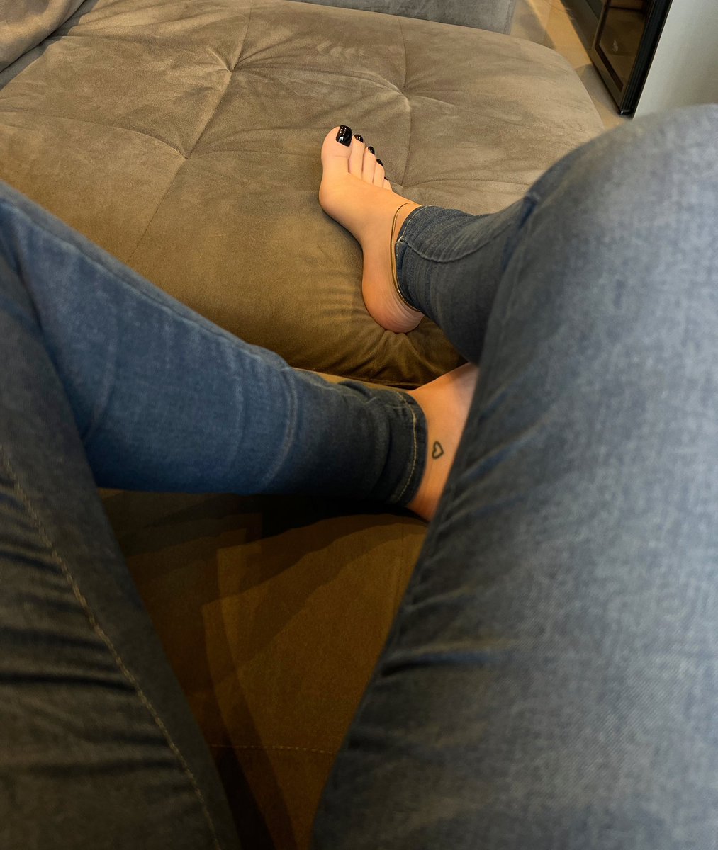 Loira Feet 🦋 on Twitter: 